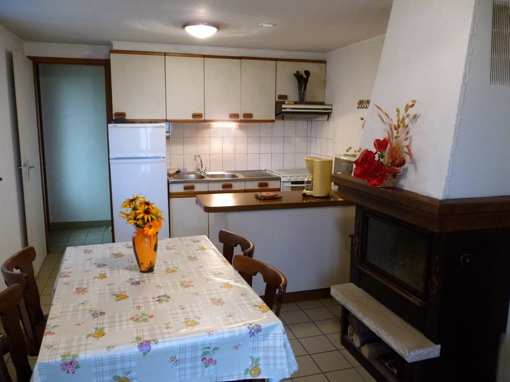Gite Les Hirondelles Plombieres-les-Bains Ngoại thất bức ảnh